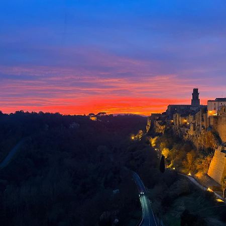 Affittacamere Licenza N.1 Presso La Magica Torre Pitigliano Dış mekan fotoğraf