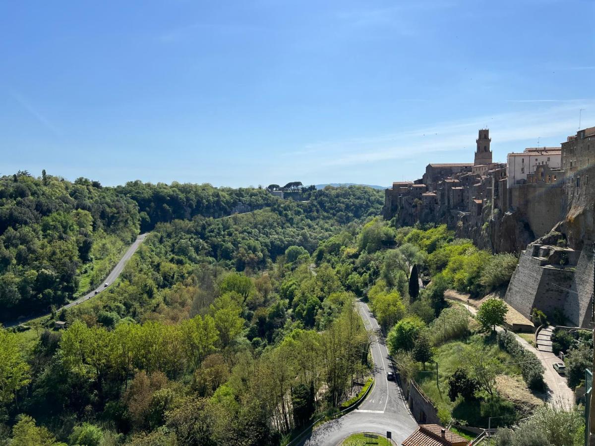 Affittacamere Licenza N.1 Presso La Magica Torre Pitigliano Dış mekan fotoğraf