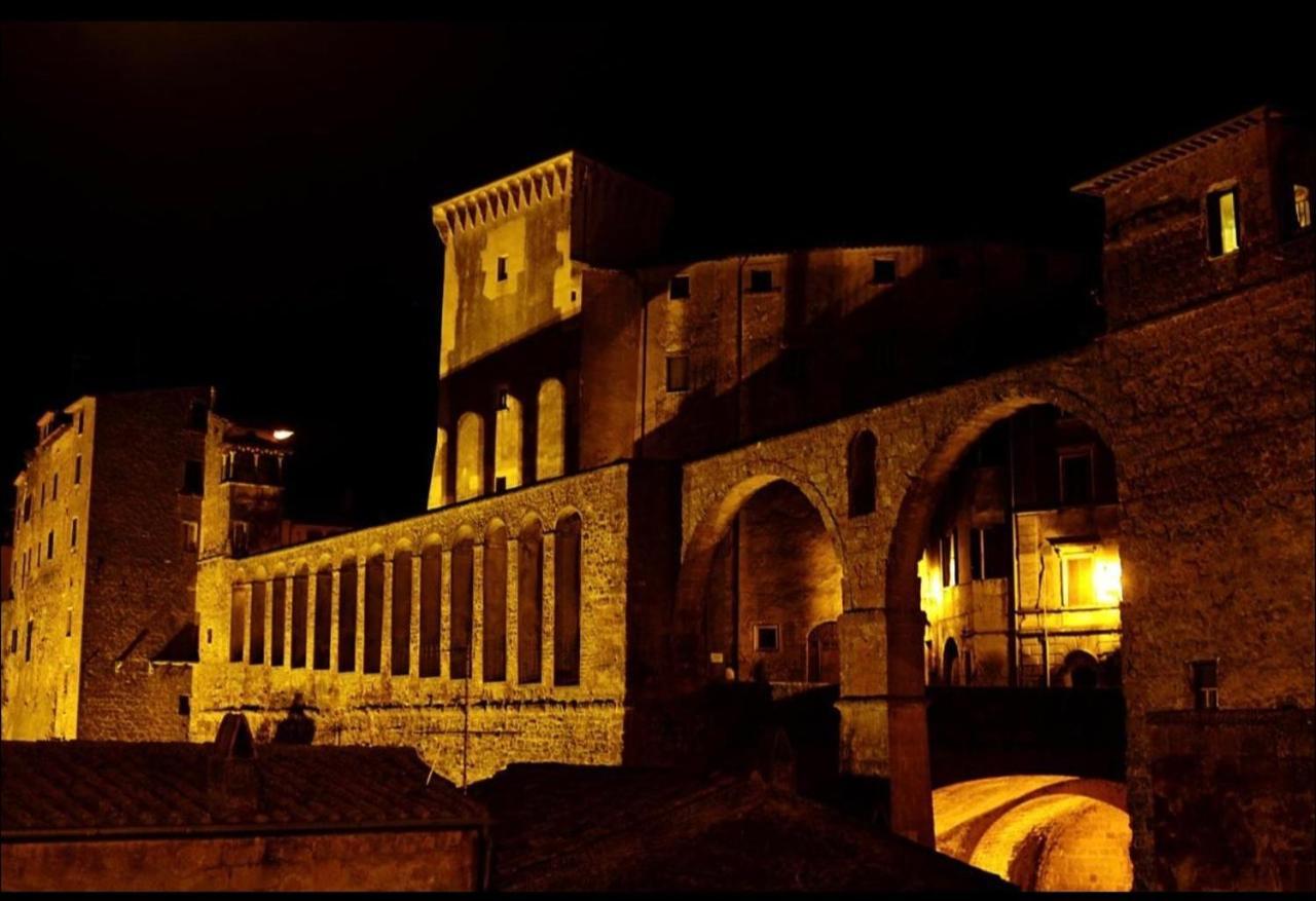 Affittacamere Licenza N.1 Presso La Magica Torre Pitigliano Dış mekan fotoğraf