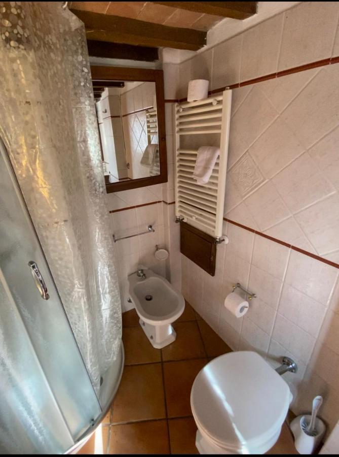 Affittacamere Licenza N.1 Presso La Magica Torre Pitigliano Dış mekan fotoğraf
