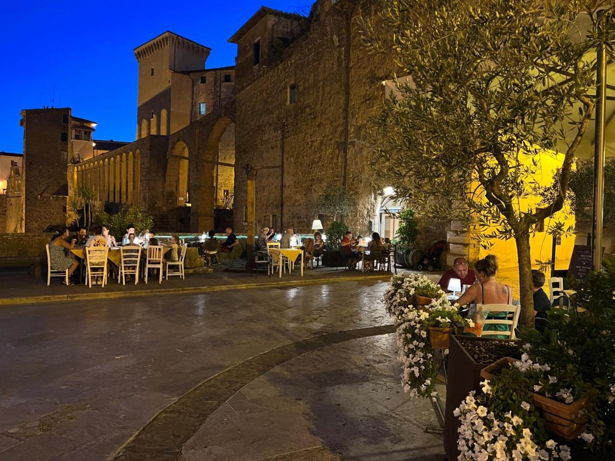 Affittacamere Licenza N.1 Presso La Magica Torre Pitigliano Dış mekan fotoğraf